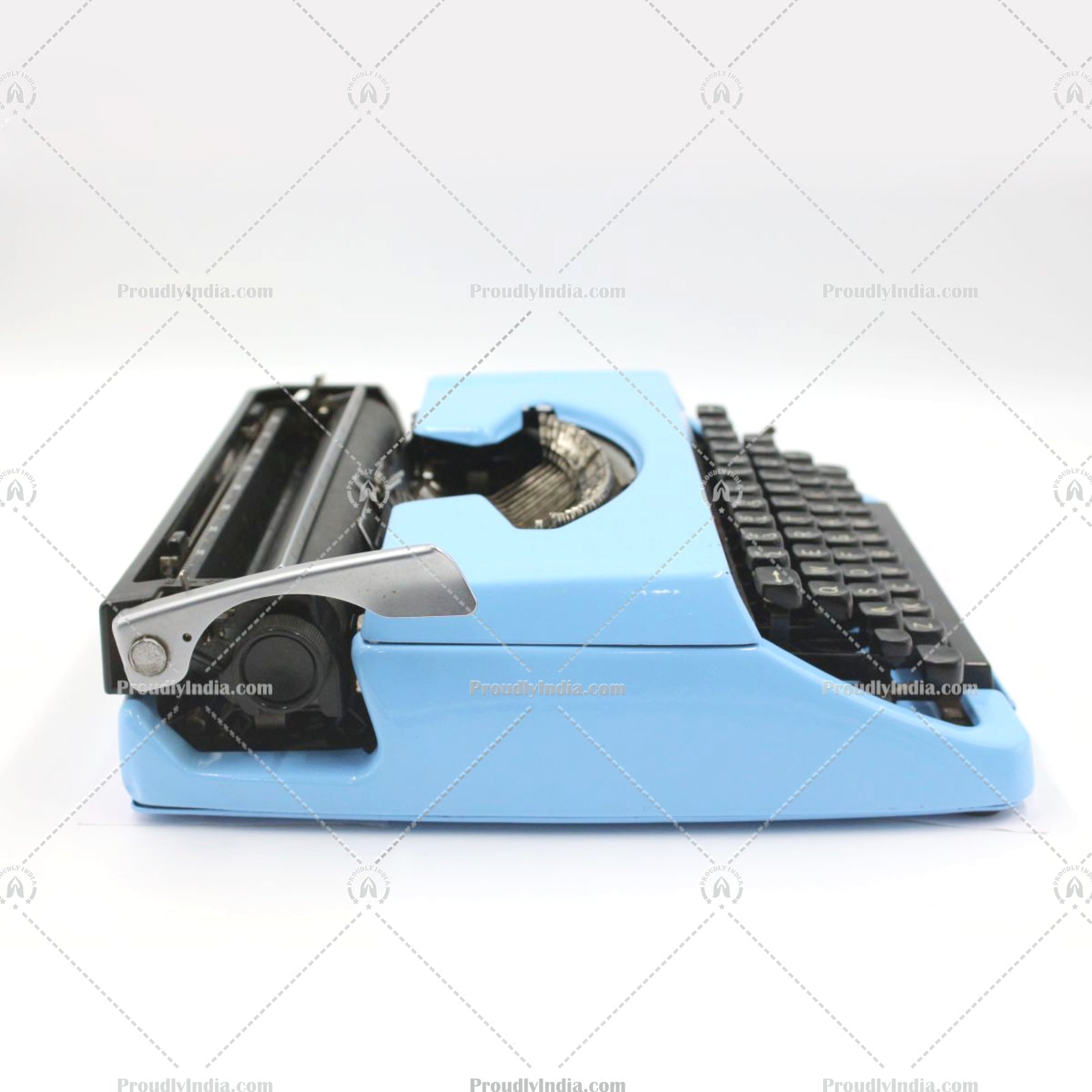 Blue Brother Charger 11 Portable Typewriter