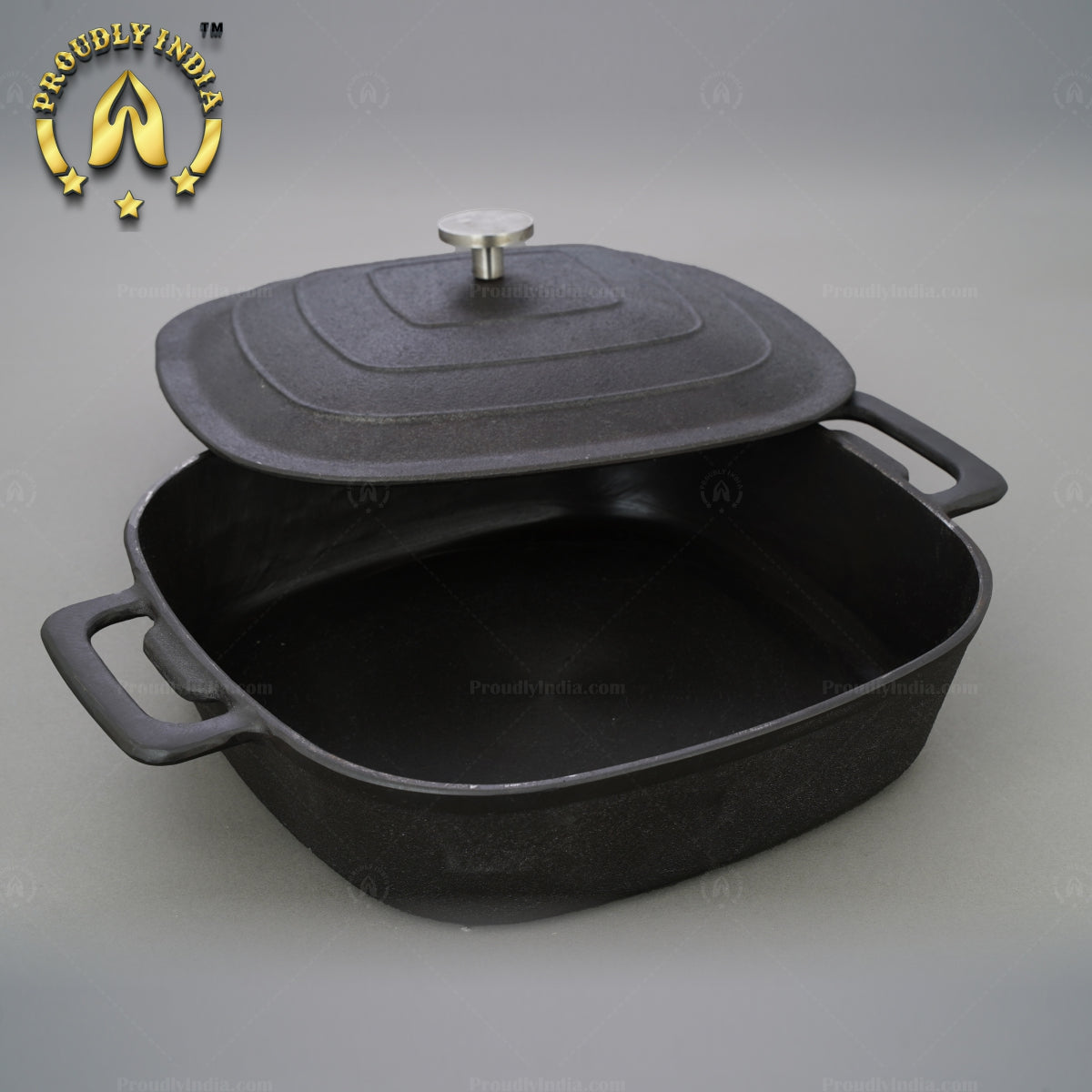 Cast Iron Square Casserole with lid