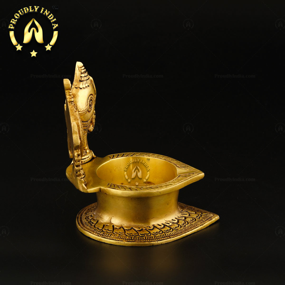 Traditional High Quality Brass Sanghu Chakra Deepam,Table Diya