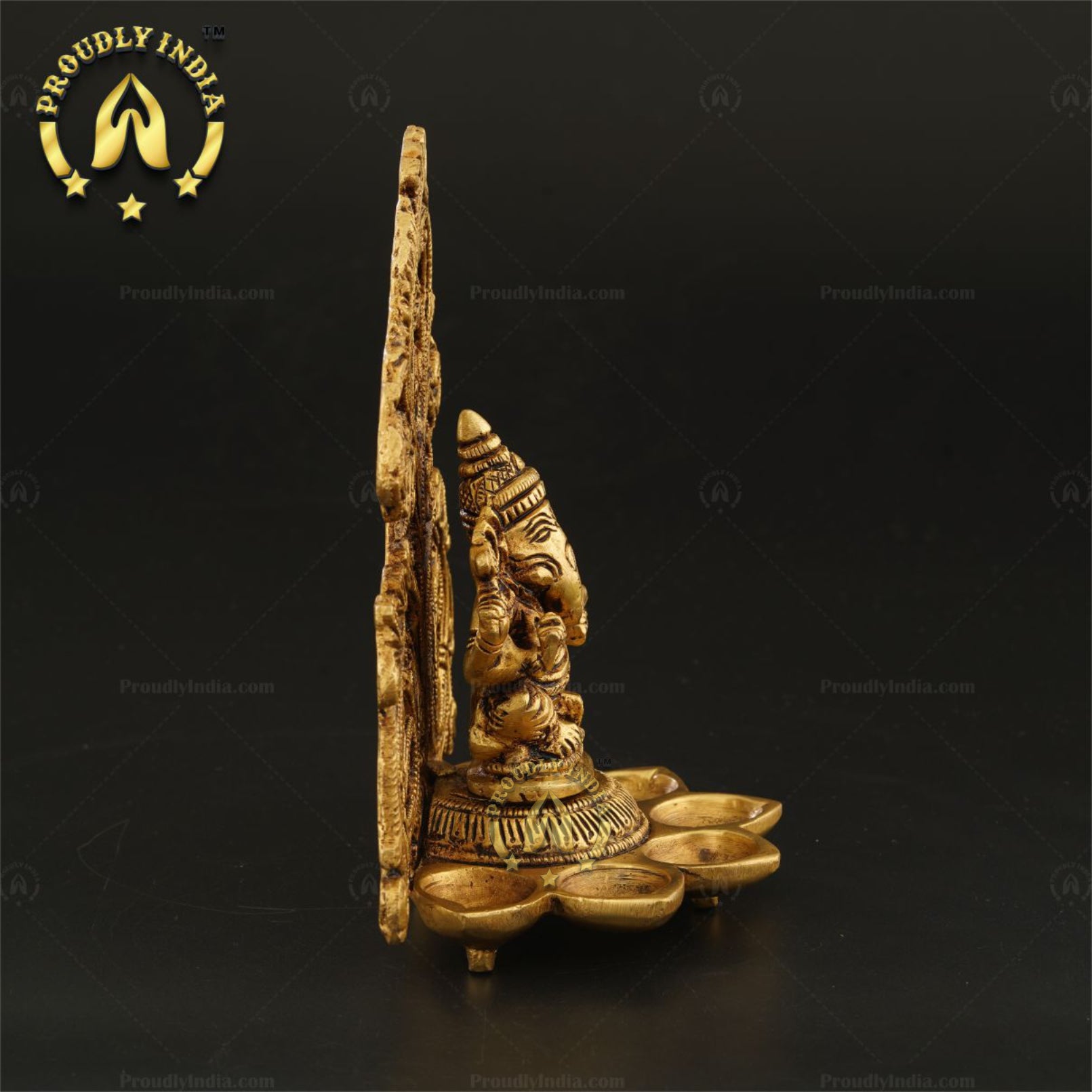 Traditional Lord Ganesha Brass Handcrafted Idol With 6 Diya Wicks