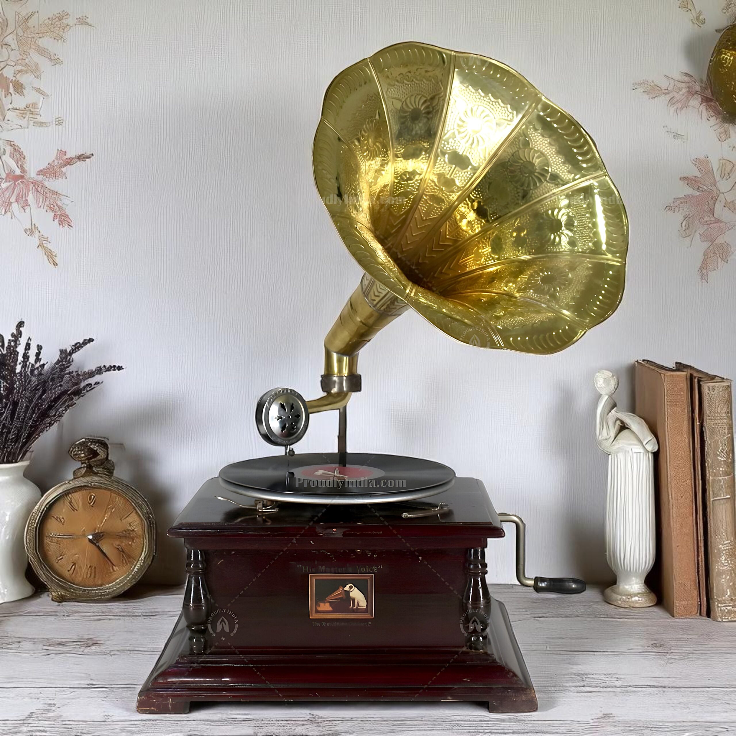 His Master Voice Dark Walnut Gramophone With Horn