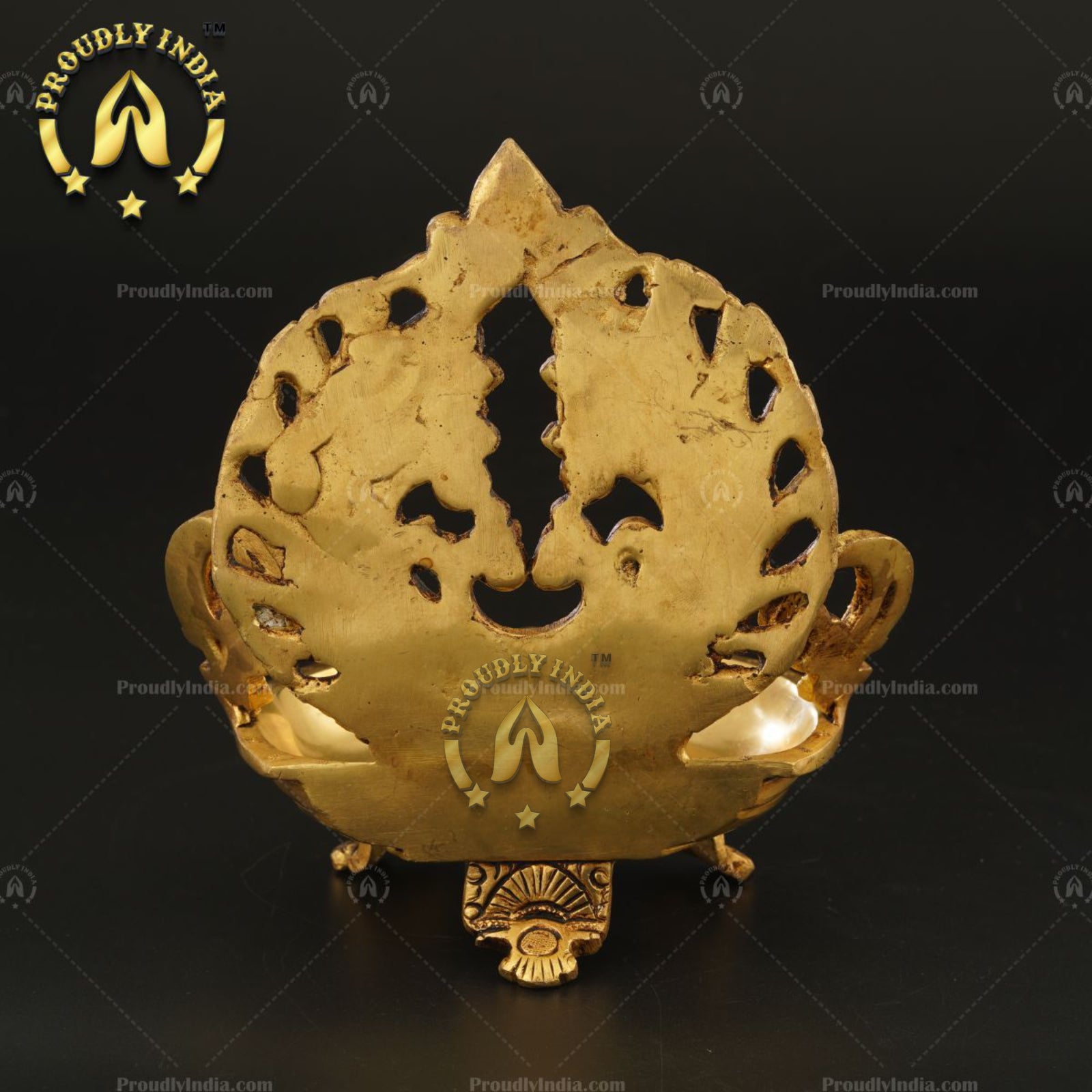 Brass Jali Deep Stand Oil Lamp