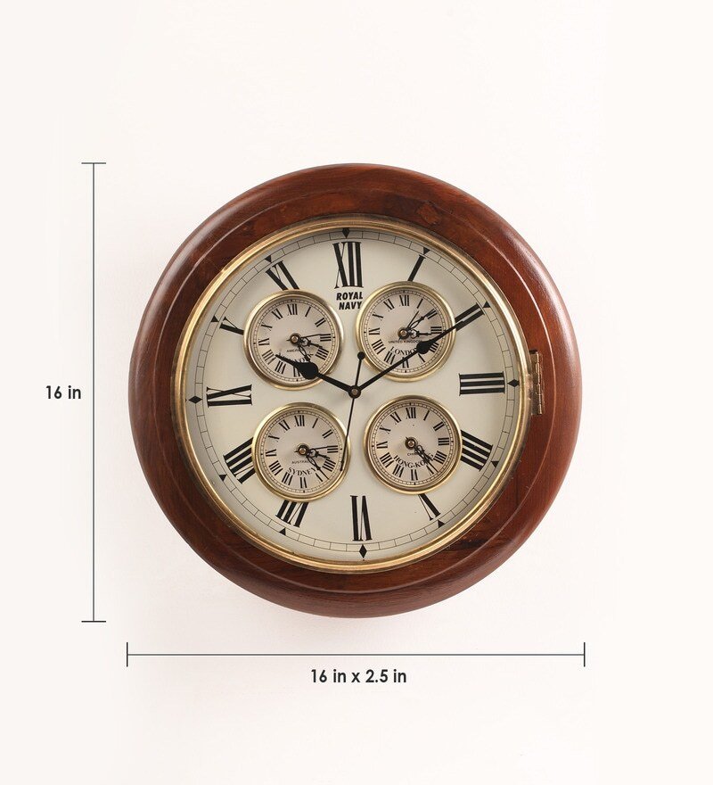 Vintage Style Wall Clock With 4 Embedded Small Clock