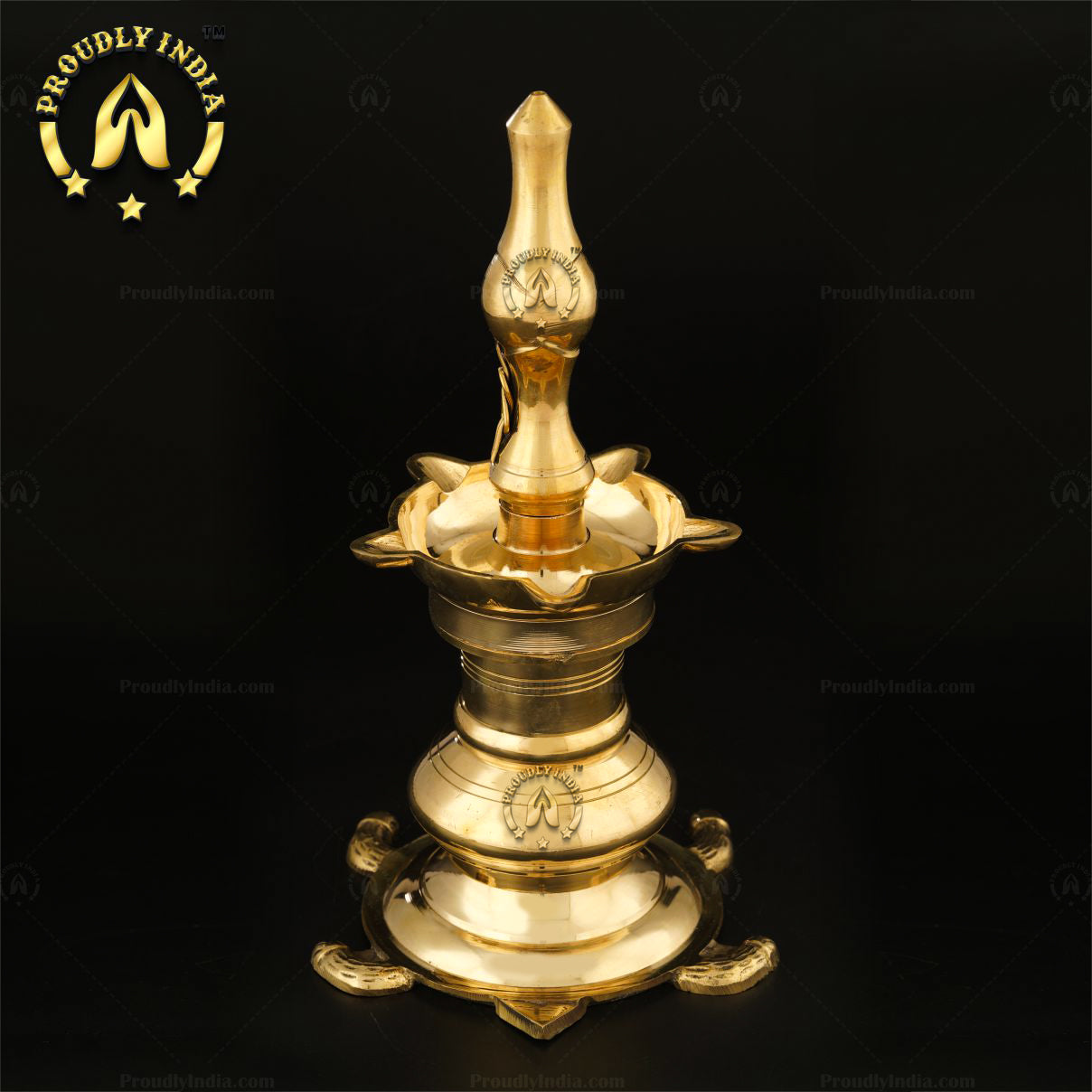 Traditional Indian Lamp with strong Vasthu Science, Vastu Vilakku sacred Lamp
