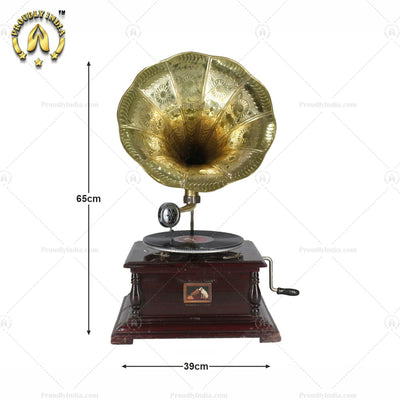 His Master Voice Dark Walnut Gramophone With Horn