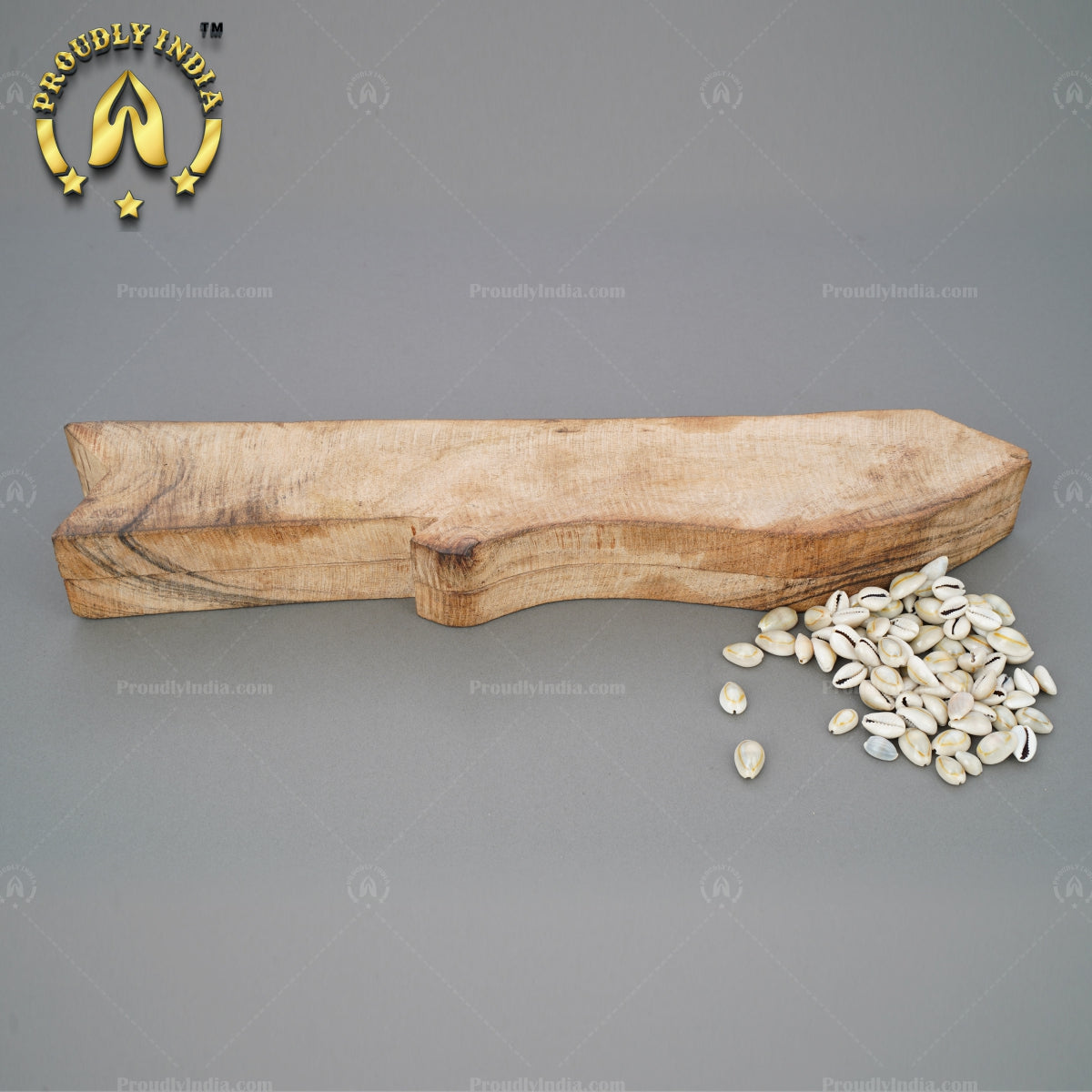Wooden Fish Pallanguzhi with Sea Shells.