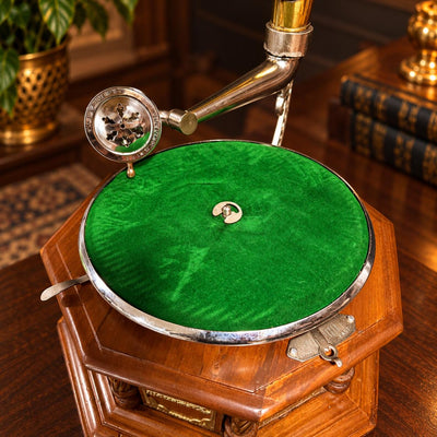 Retro Music Player Brass Embossed Design Gramophone With Horn