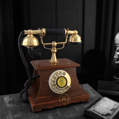 Wooden Shack Maharaja Retro Telephone