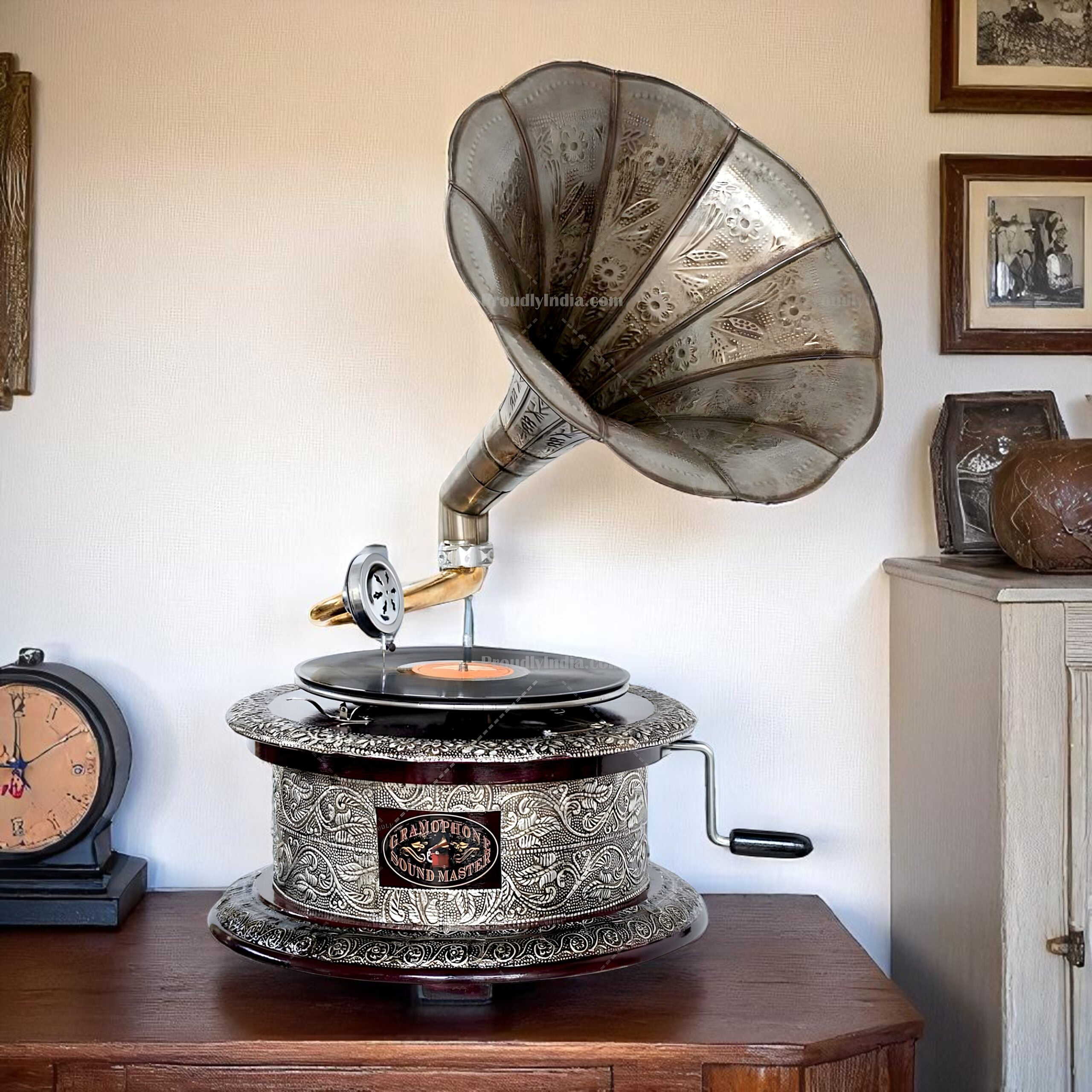 Silver Embossed Round Gramophone with Antique Textured Horn