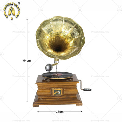 Retro Style Stepped Gramophone Polished Wood Base With Horn