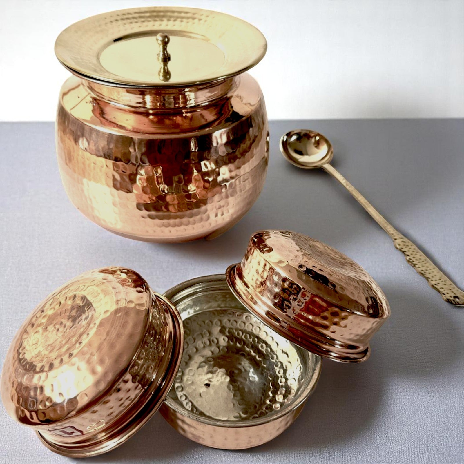 Copper Biriyani Handi 8 Liter With Lid With 3 Serving Bowl and Ladle