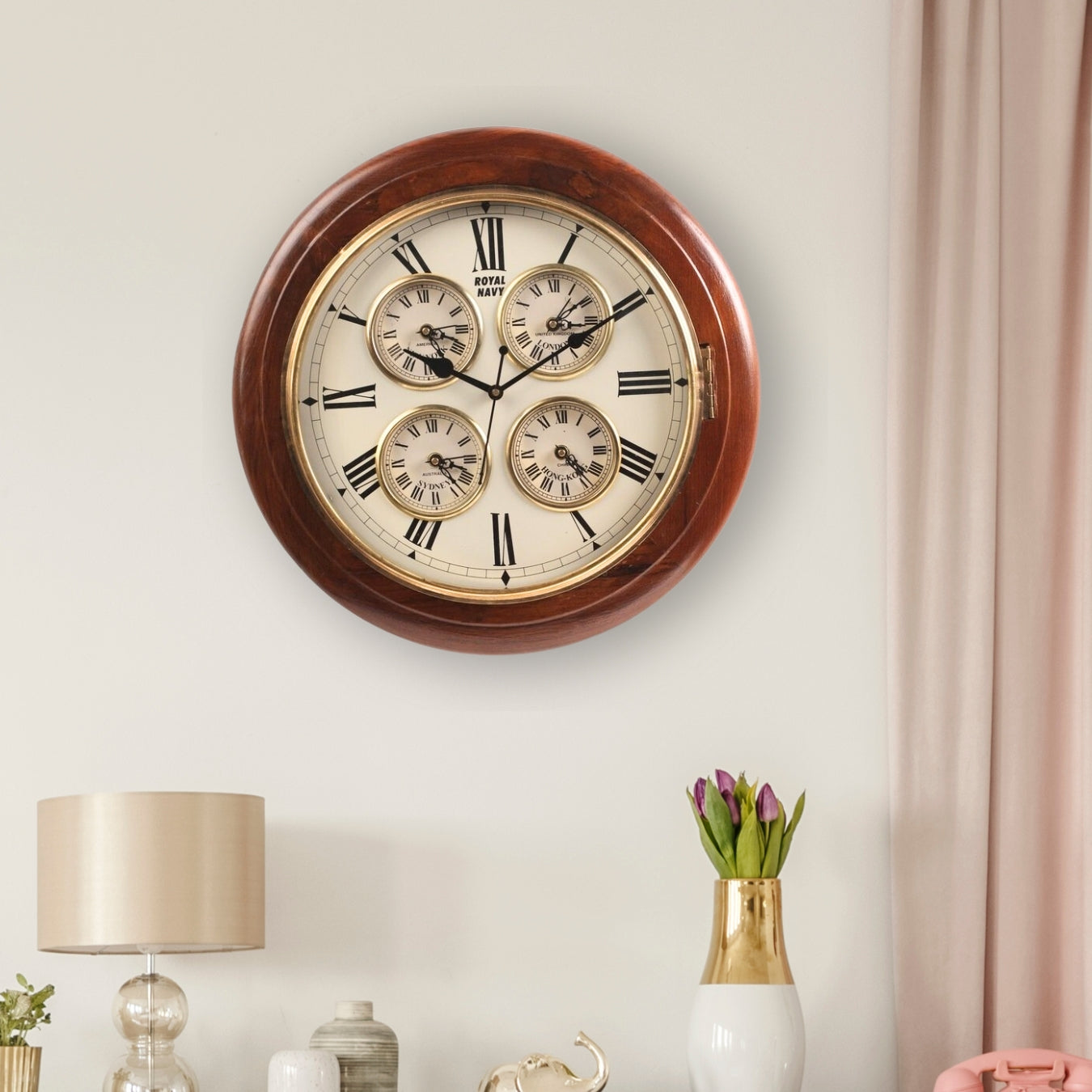 Vintage Style Wall Clock With 4 Embedded Small Clock