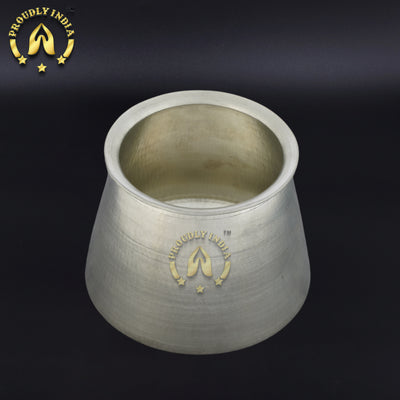 Eeya Chombu (TIN VESSEL)