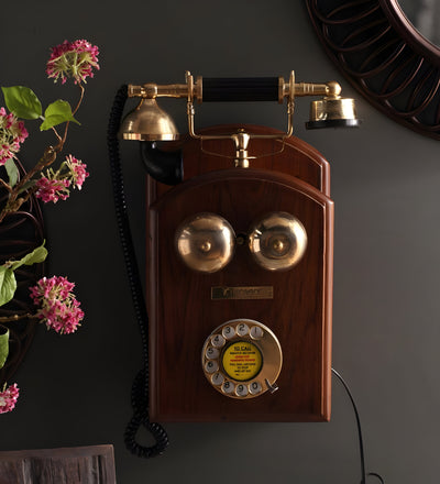 Wall Mounted Retro Box Telephone