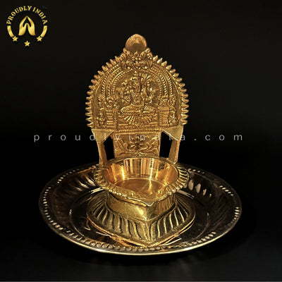 Kamatchi Vilakku 1