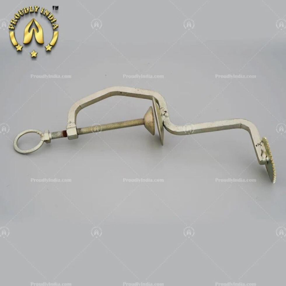 Table Mount Iron Coconut Scrapper